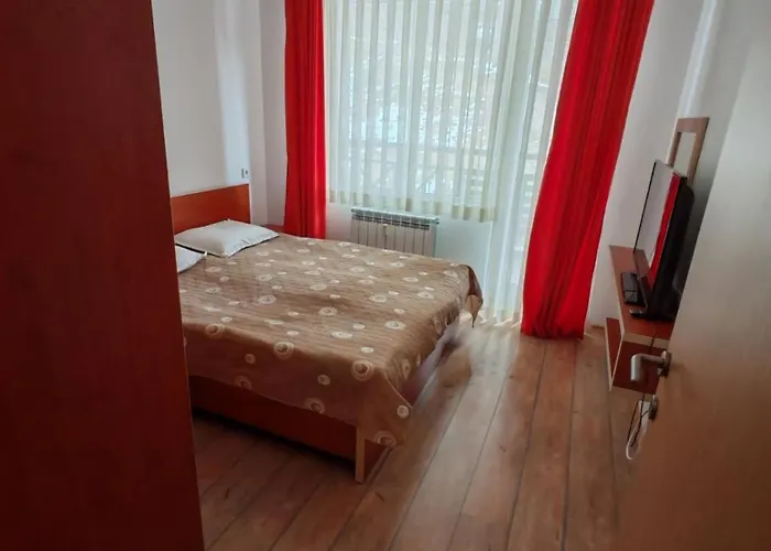 Alpine Relax Free & Pool 아파트 팜포로보