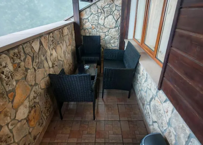 Alpine Relax Free & Pool Apartment *