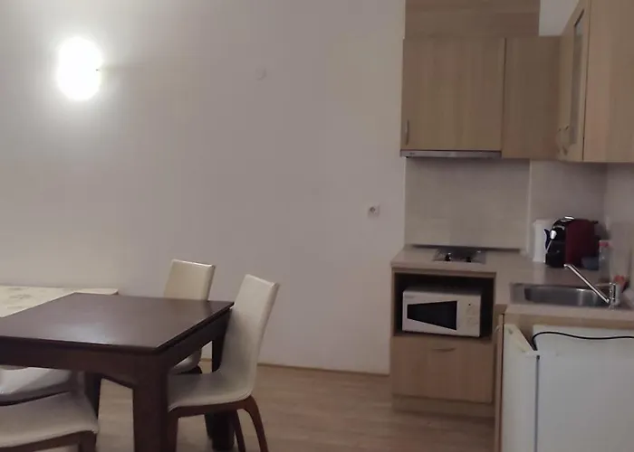 Alpine Relax Free & Pool Apartment Pamporovo